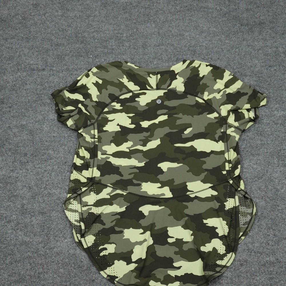 Lululemon Shirt Womens 6 Green Camo Sculpt Short Sleeve Activewear Tee - Picture 4 of 6